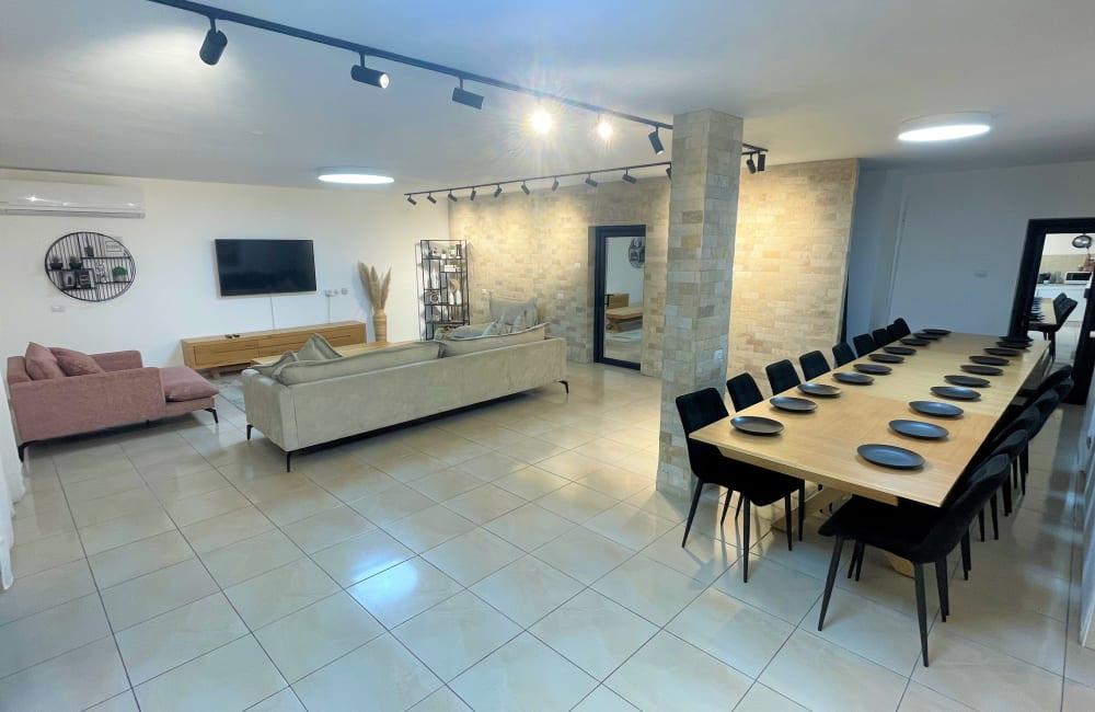 108329 מתחם פנימי, וילה חלומות אלה, וילה  בחצור הגלילית וילות - Vila 4 U