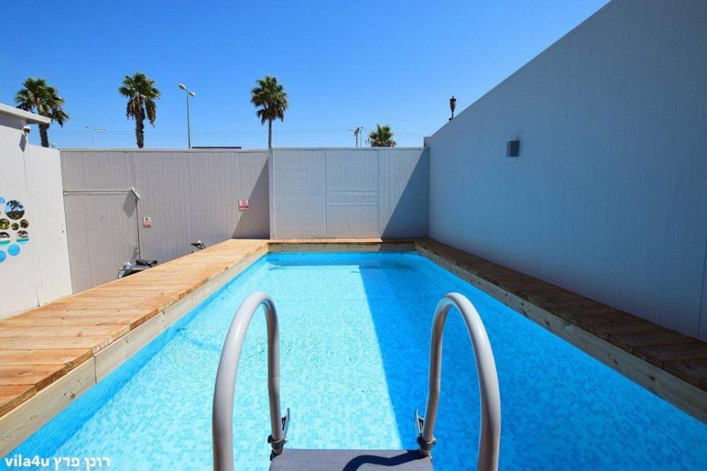 108464 המתחם החיצוני, דה וילה The Villa, וילה  באשקלון וילות - Vila 4 U