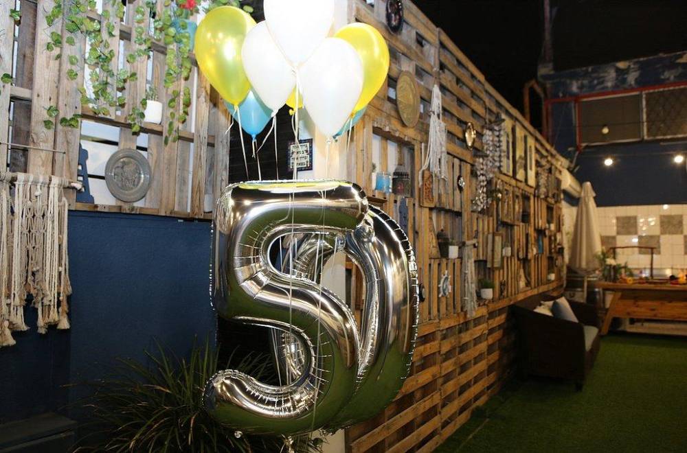 109547 חצר ובריכה, מיקונוס ריזורט אירועים, וילה  בראשון לציון וילות - Vila 4 U