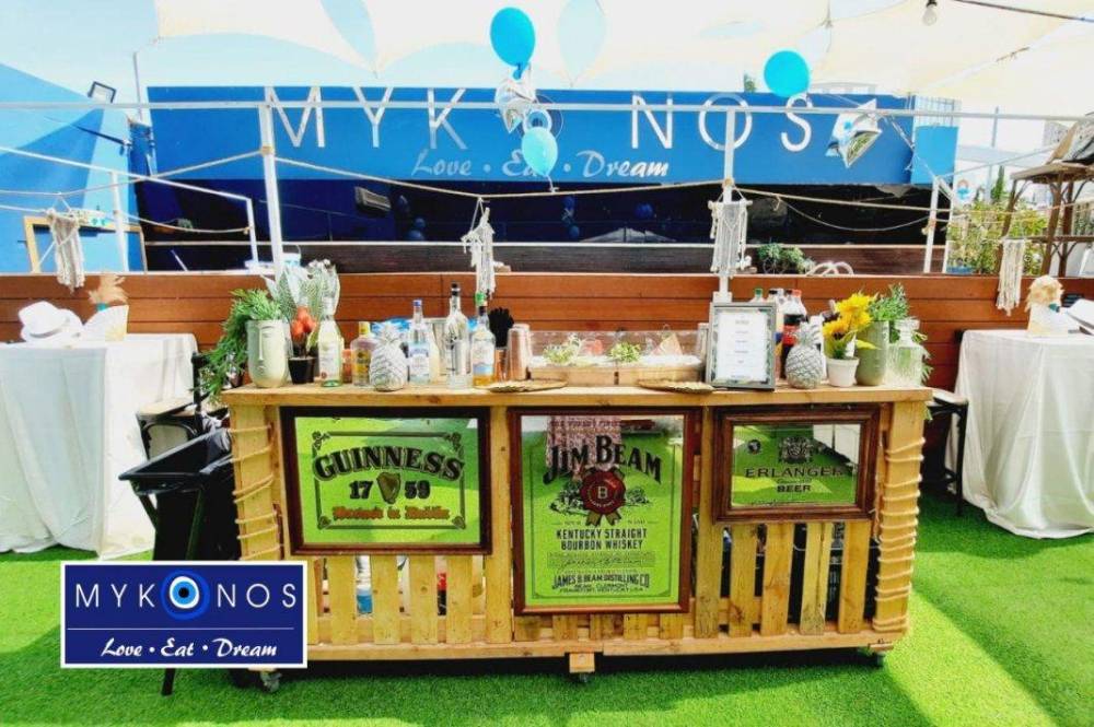 109573 חצר ובריכה, מיקונוס ריזורט אירועים, וילה  בראשון לציון וילות - Vila 4 U