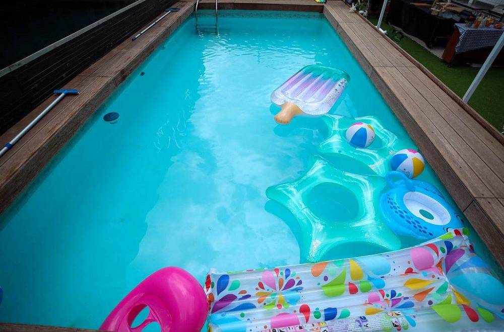 109634 החצר והבריכה, מיקונוס לופט, וילה  בראשון לציון וילות - Vila 4 U