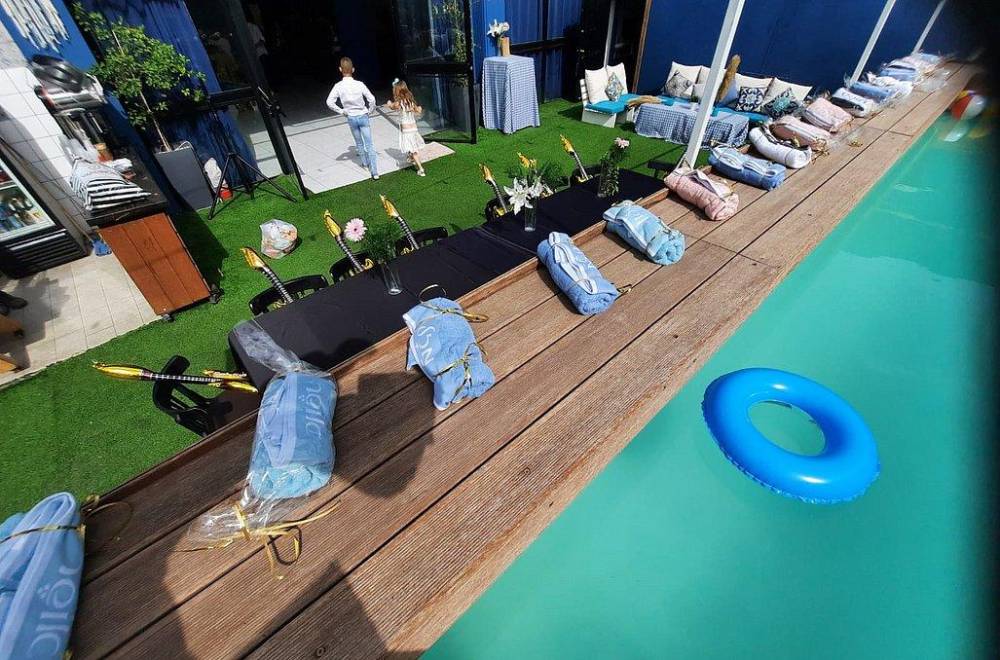 109684 החצר והבריכה, מיקונוס לופט, וילה  בראשון לציון וילות - Vila 4 U