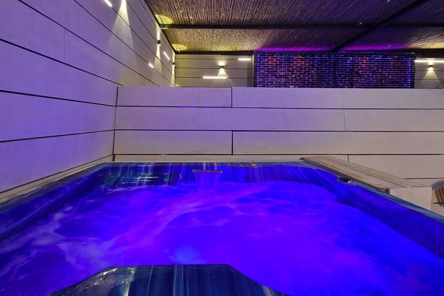 110196 הבריכה והספא, סיטי רוף - City Roof, וילה  בפתח תקווה וילות - Vila 4 U