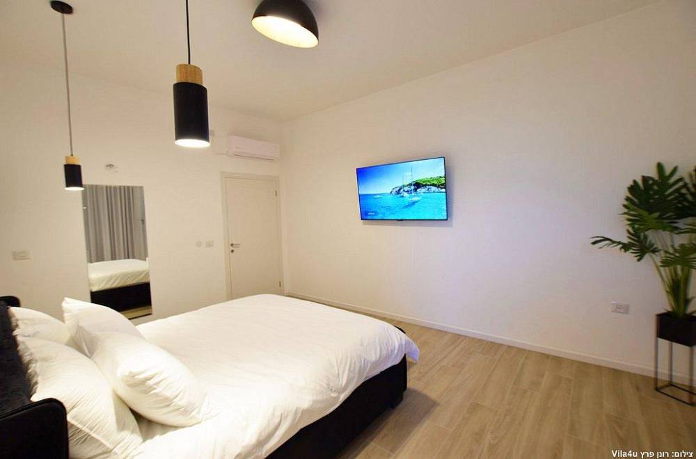 110315 מתחם פנימי, אחוזת דיויד פאלאס, וילה  בצוריאל וילות - Vila 4 U