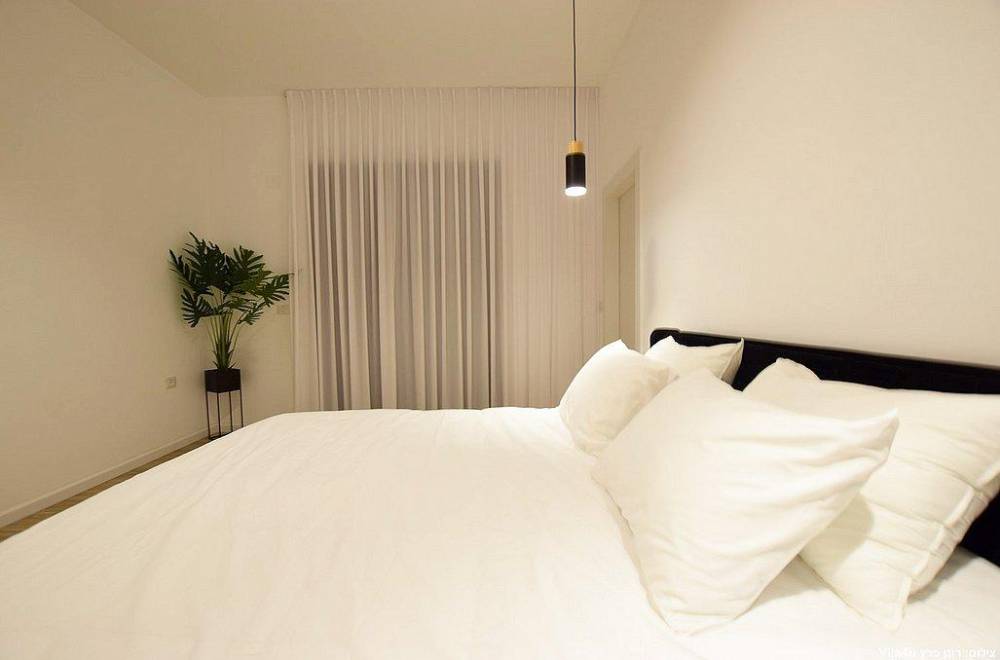 110318 מתחם פנימי, אחוזת דיויד פאלאס, וילה  בצוריאל וילות - Vila 4 U