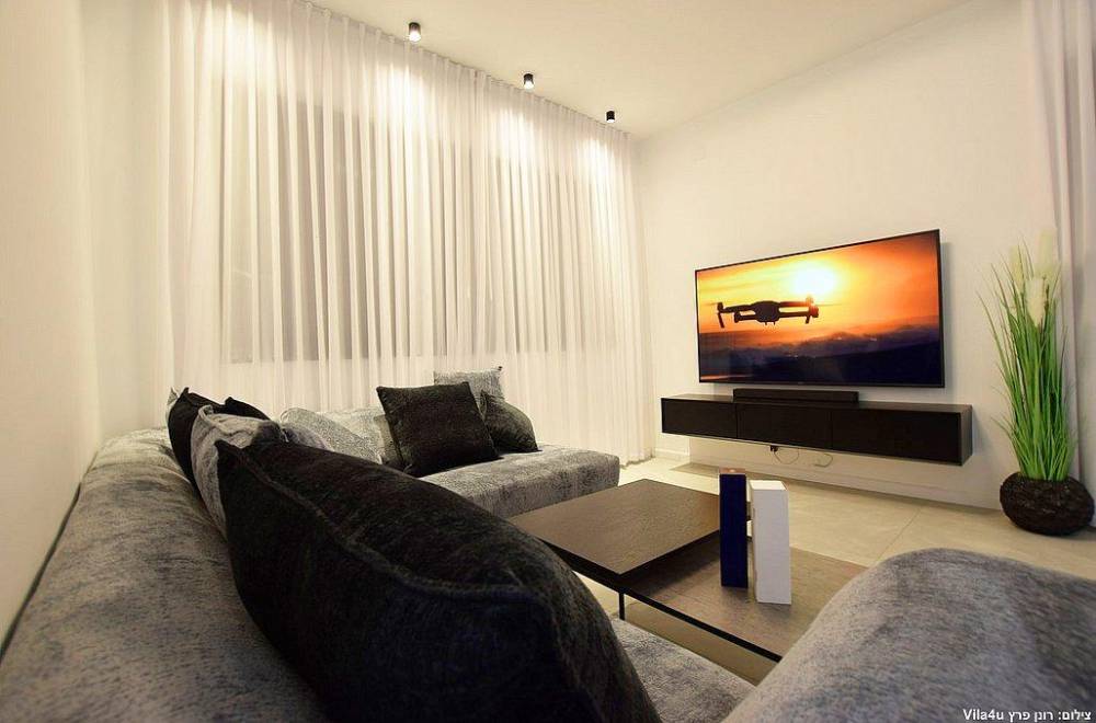 110325 מתחם פנימי, אחוזת דיויד פאלאס, וילה  בצוריאל וילות - Vila 4 U