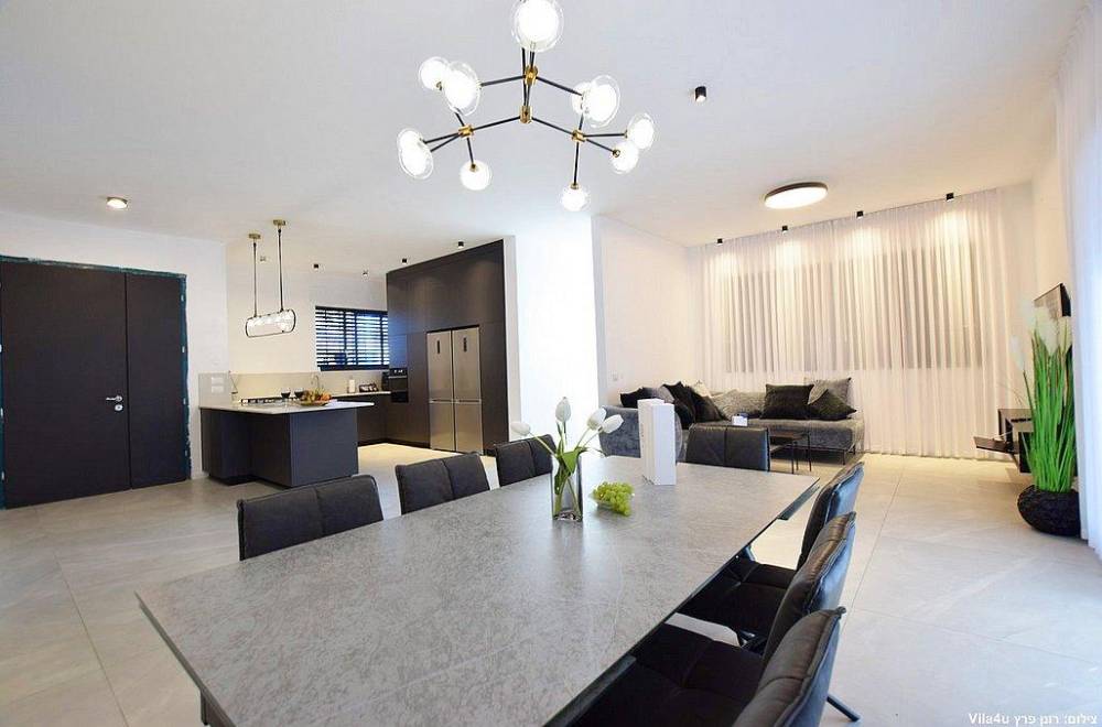 110328 מתחם פנימי, אחוזת דיויד פאלאס, וילה  בצוריאל וילות - Vila 4 U