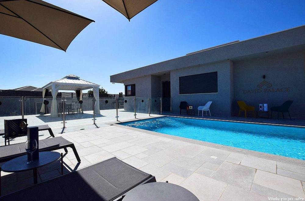 110350 מתחם חיצוני, אחוזת דיויד פאלאס, וילה  בצוריאל וילות - Vila 4 U
