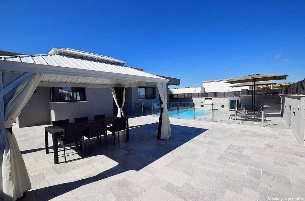 110353 מתחם חיצוני, אחוזת דיויד פאלאס, וילה  בצוריאל וילות - Vila 4 U