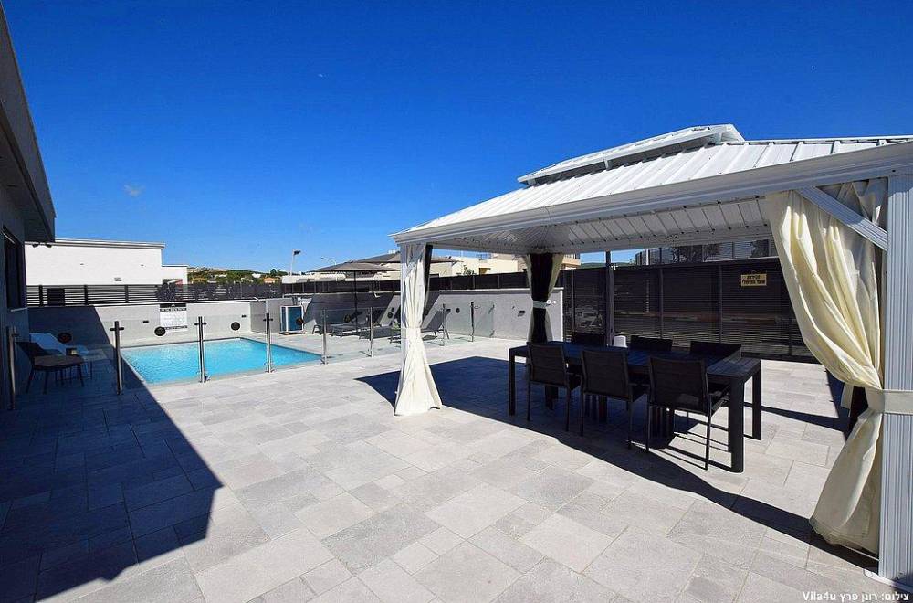 110364 מתחם חיצוני, אחוזת דיויד פאלאס, וילה  בצוריאל וילות - Vila 4 U