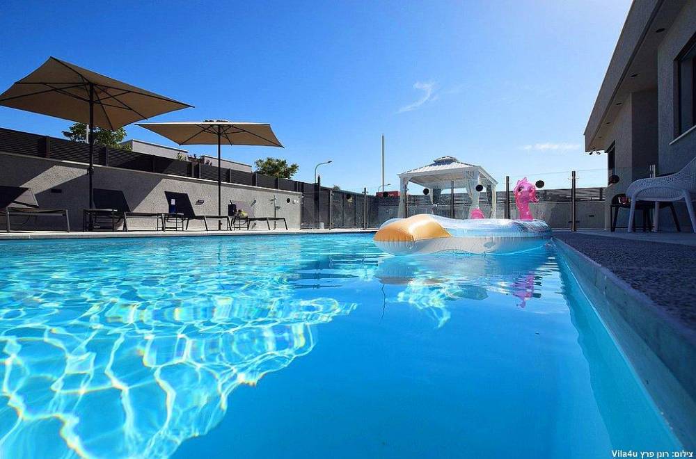 110388 מתחם חיצוני, אחוזת דיויד פאלאס, וילה  בצוריאל וילות - Vila 4 U