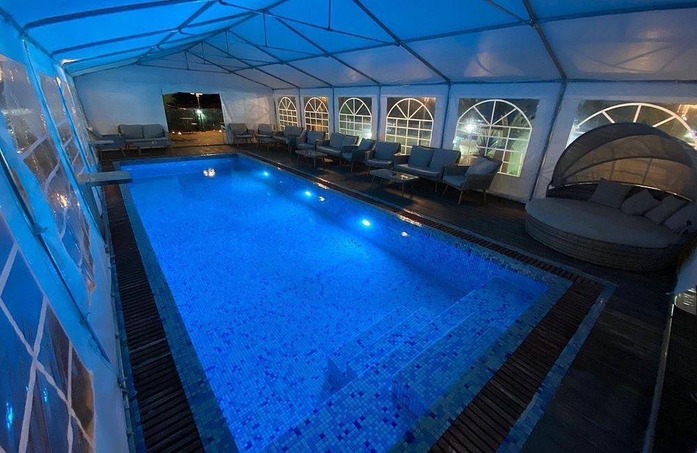 110697 הבריכה בחורף, וילה ראש ההר ריזורט, וילה  בירכא וילות - Vila 4 U