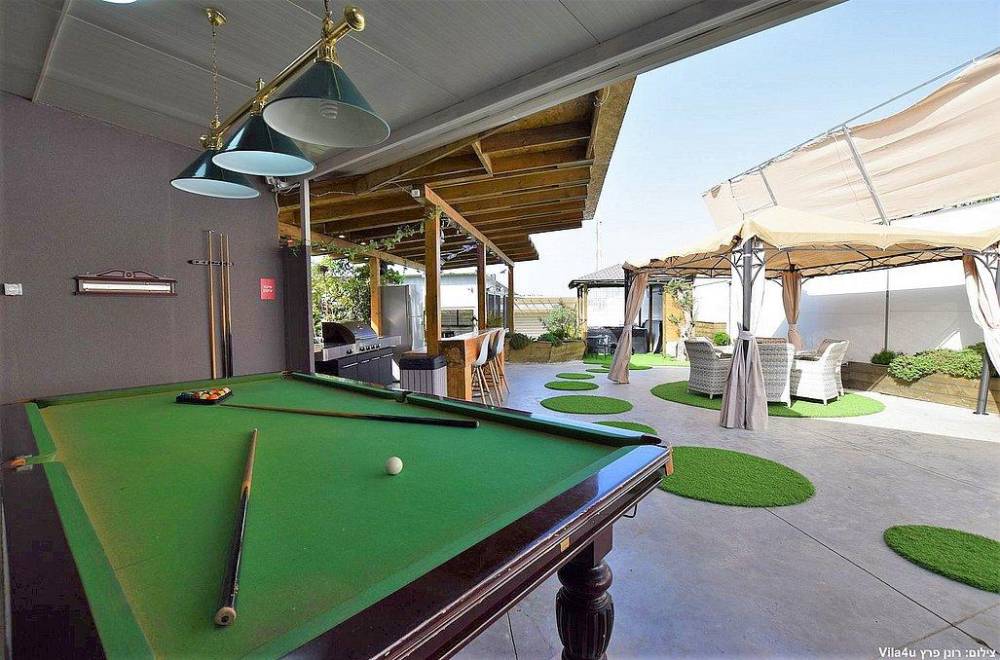 111161 החצר, וילה לב הכפר תירוש, וילה  בתירוש וילות - Vila 4 U