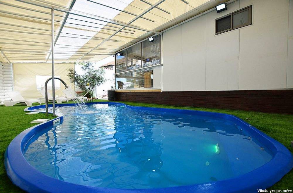 111162 החצר, וילה לב הכפר תירוש, וילה  בתירוש וילות - Vila 4 U