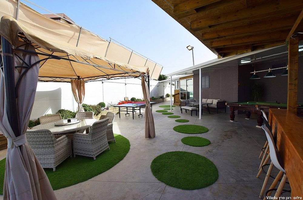 111163 החצר, וילה לב הכפר תירוש, וילה  בתירוש וילות - Vila 4 U