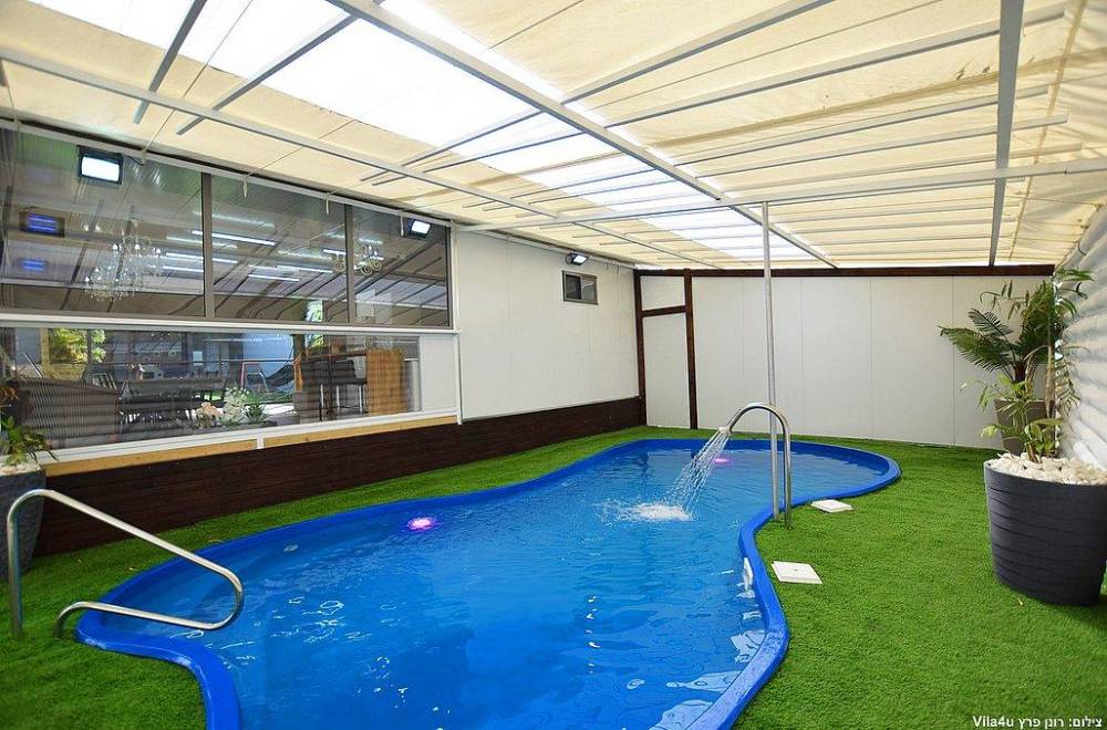 111172 החצר, וילה לב הכפר תירוש, וילה  בתירוש וילות - Vila 4 U