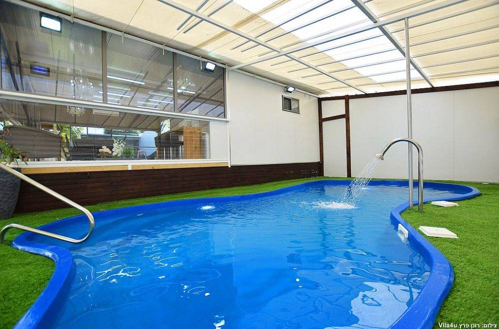 111179 החצר, וילה לב הכפר תירוש, וילה  בתירוש וילות - Vila 4 U