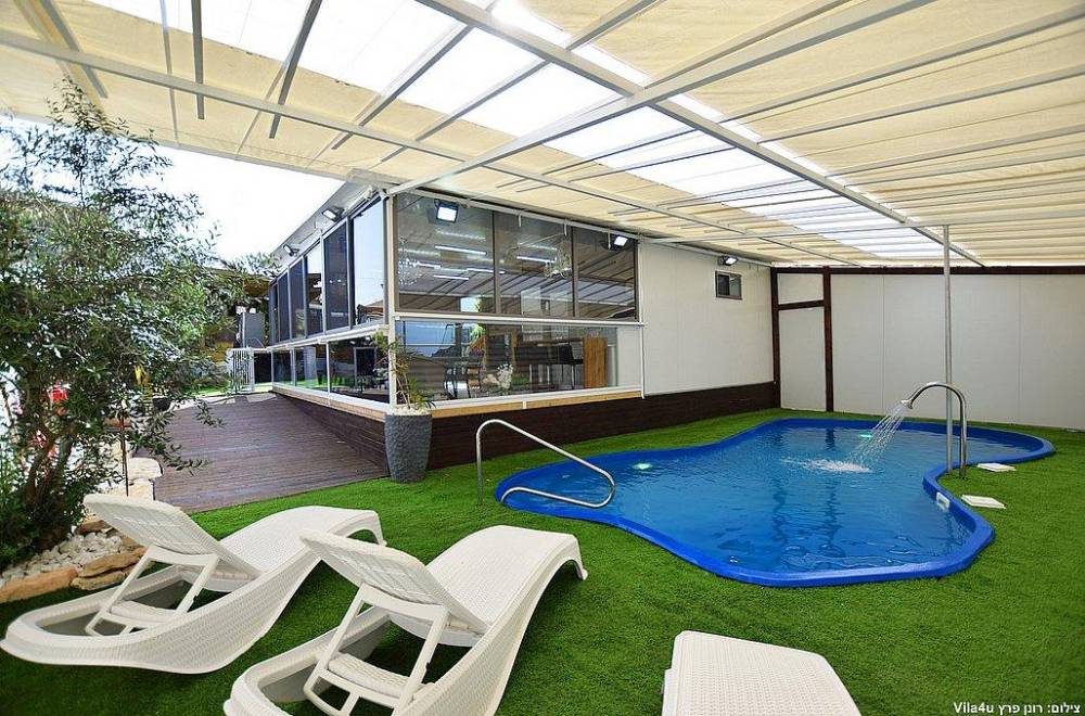 111187 החצר, וילה לב הכפר תירוש, וילה  בתירוש וילות - Vila 4 U