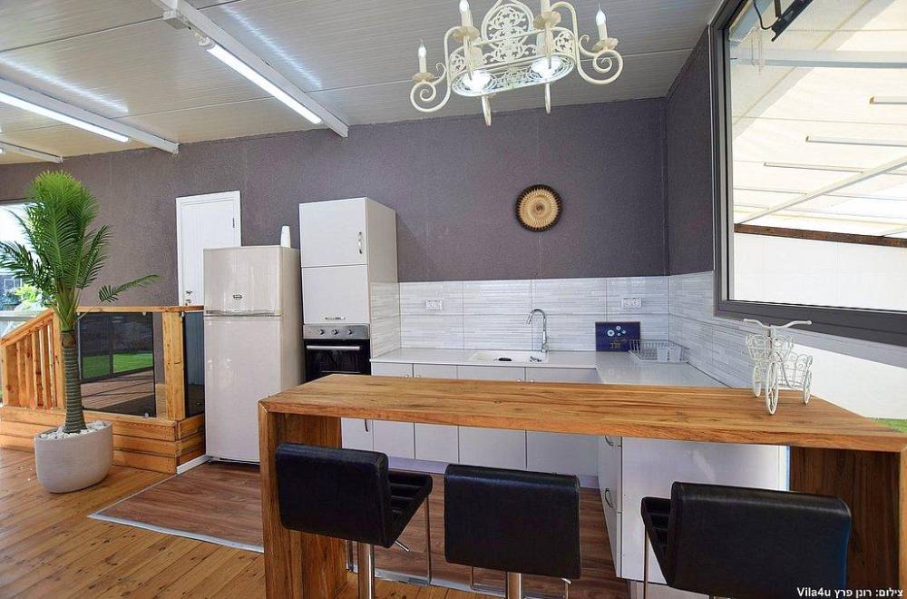 111194 המטבח החיצוני ועמדת המנגל, וילה לב הכפר תירוש, וילה  בתירוש וילות - Vila 4 U