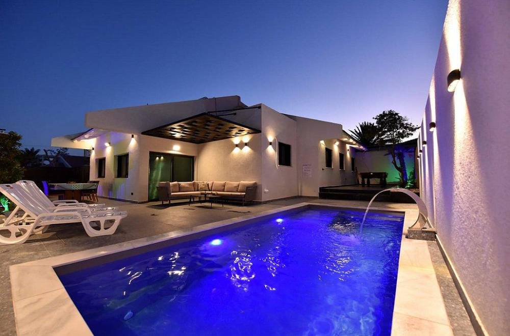 111938 המתחם החיצוני, White - Luxury Villa Eilat - וויט לקשרי וילה אילת, וילה  באילת וילות - Vila 4 U