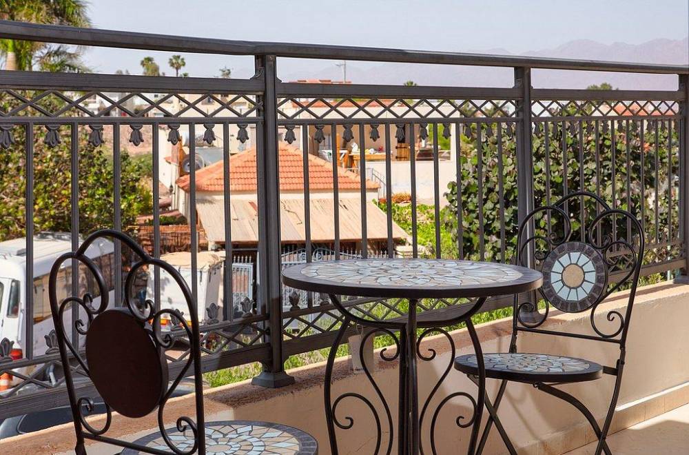 112779 המתחם החיצוני, אחוזת אביב, וילה  באילת וילות - Vila 4 U