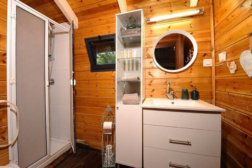 114209 פנים בקתות העץ, אחוזת אופוריה, וילה  בשזור וילות - Vila 4 U