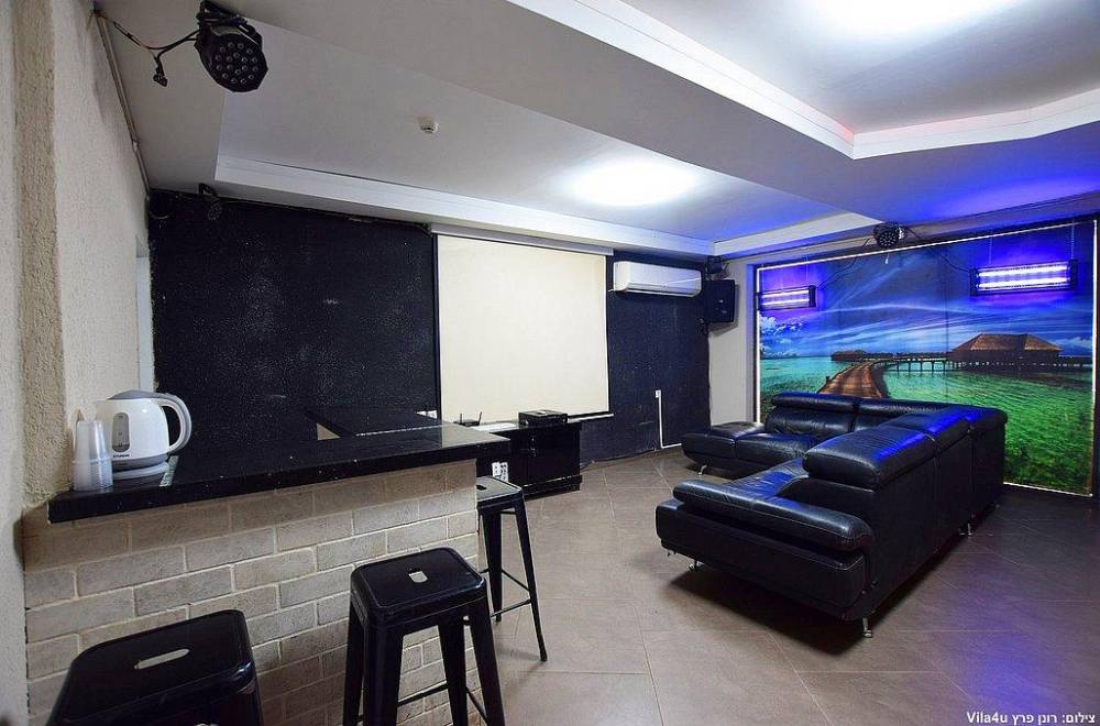 פארדייס בכפר הבר והסלון כללי, פארדייס בכפר, וילה  באור יהודה וילות - Vila 4 U