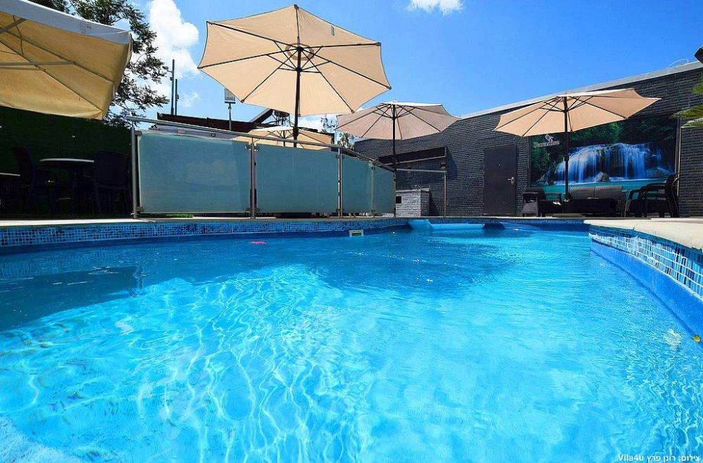 115499 המתחם החיצוני, פארדייס בכפר, וילה  באור יהודה וילות - Vila 4 U