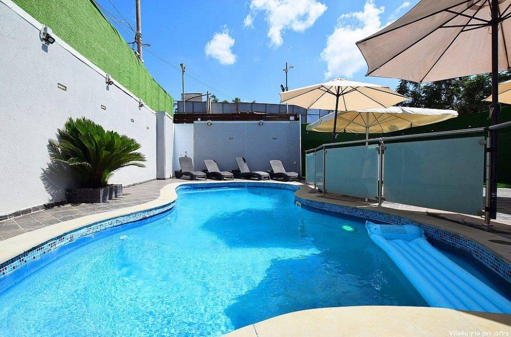 115505 המתחם החיצוני, פארדייס בכפר, וילה  באור יהודה וילות - Vila 4 U