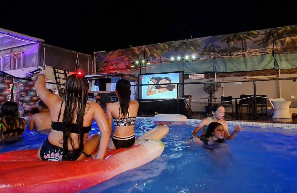 115525 הבועה - מתחם מסיבות ואירועים, הבועה 17 איוונט - אירועי בר ובת מצווה, וילה  בראשון לציון וילות - Vila 4 U