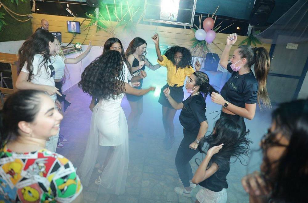 117736 לופט בלקוני, לופט בלקוני - Balcony, וילה  באשדוד וילות - Vila 4 U