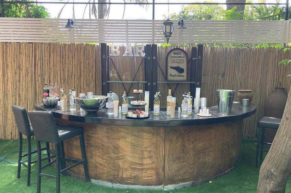 118016 אירועים במתחם, החצר של מישקה, וילה  בהרצליה וילות - Vila 4 U