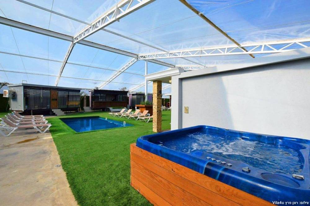 118388 המתחם המקורה בחורף, בית האצילים איוונטס, וילה  בנתניה וילות - Vila 4 U