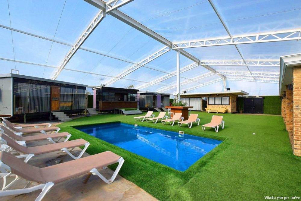 118390 המתחם המקורה בחורף, בית האצילים איוונטס, וילה  בנתניה וילות - Vila 4 U