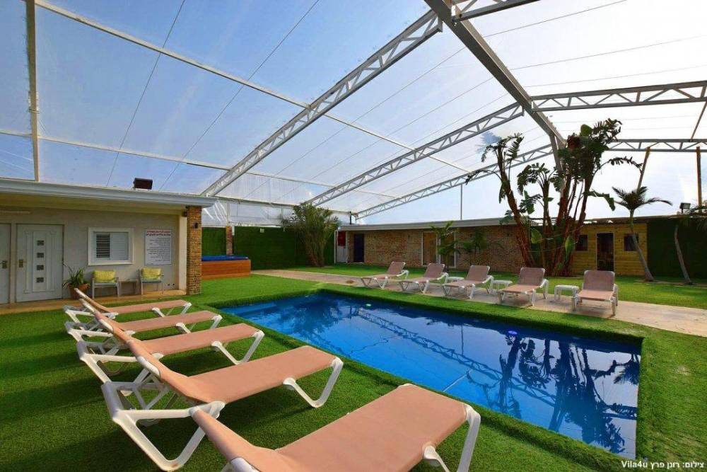 118398 המתחם המקורה בחורף, בית האצילים איוונטס, וילה  בנתניה וילות - Vila 4 U