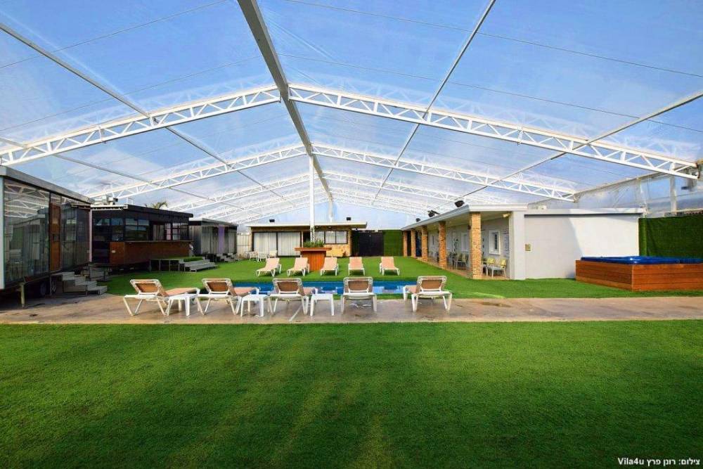 118403 המתחם המקורה בחורף, בית האצילים איוונטס, וילה  בנתניה וילות - Vila 4 U