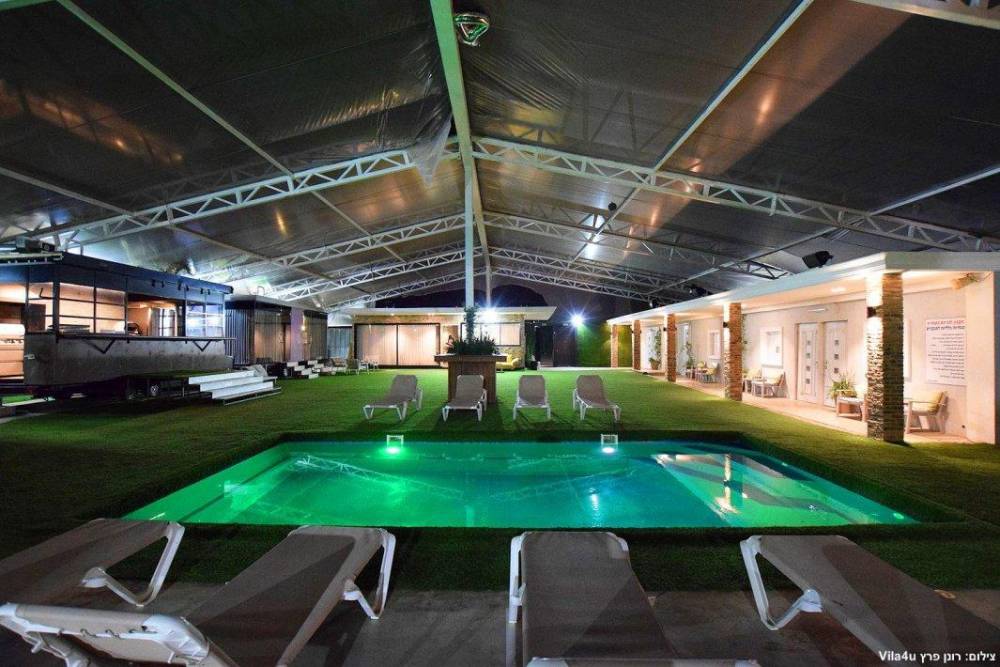 118417 המתחם המקורה בחורף, בית האצילים איוונטס, וילה  בנתניה וילות - Vila 4 U