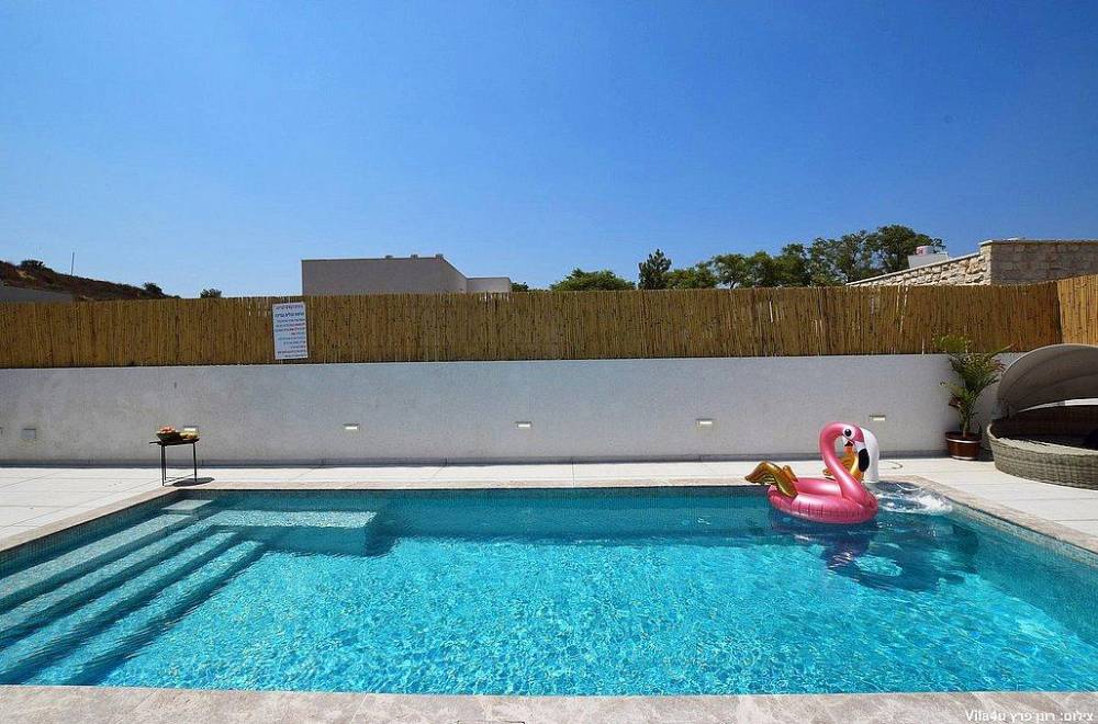 119126 המתחם החיצוני, אצולת האלה, וילה  בישעי וילות - Vila 4 U