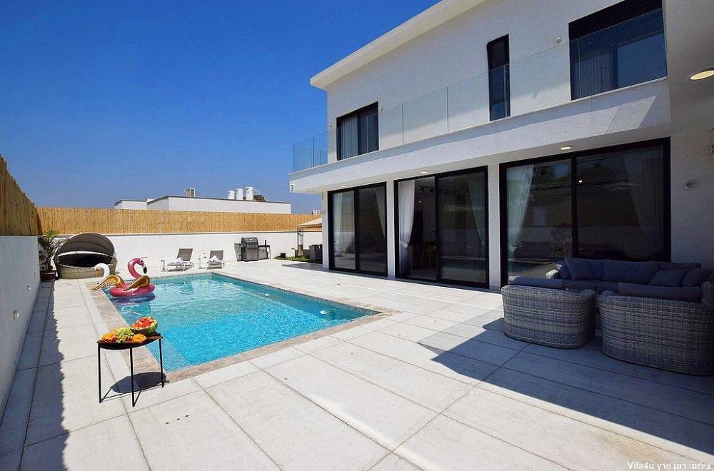 119128 המתחם החיצוני, אצולת האלה, וילה  בישעי וילות - Vila 4 U