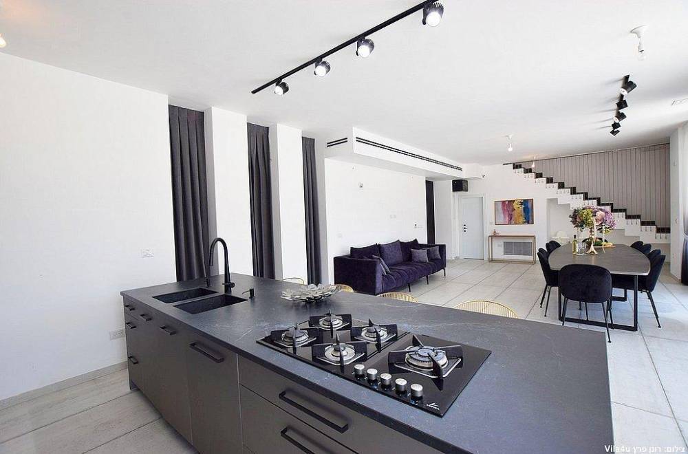 119152 המתחם הפנימי, אצולת האלה, וילה  בישעי וילות - Vila 4 U