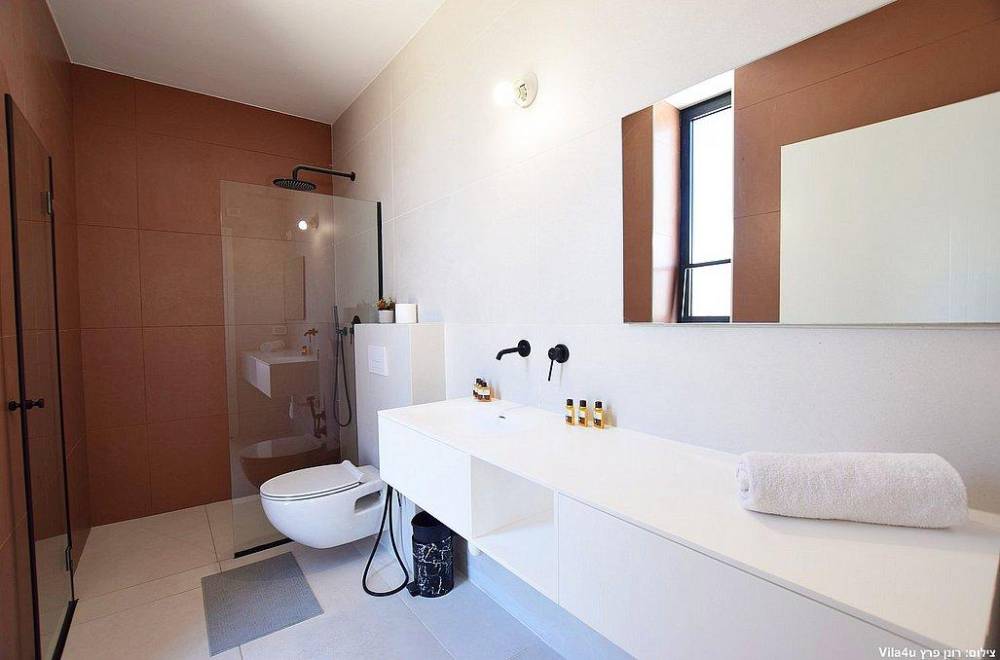 119165 המתחם הפנימי, אצולת האלה, וילה  בישעי וילות - Vila 4 U