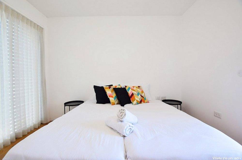 119166 המתחם הפנימי, אצולת האלה, וילה  בישעי וילות - Vila 4 U