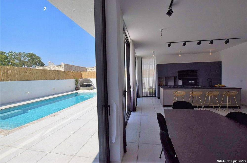 119181 המתחם הפנימי, אצולת האלה, וילה  בישעי וילות - Vila 4 U