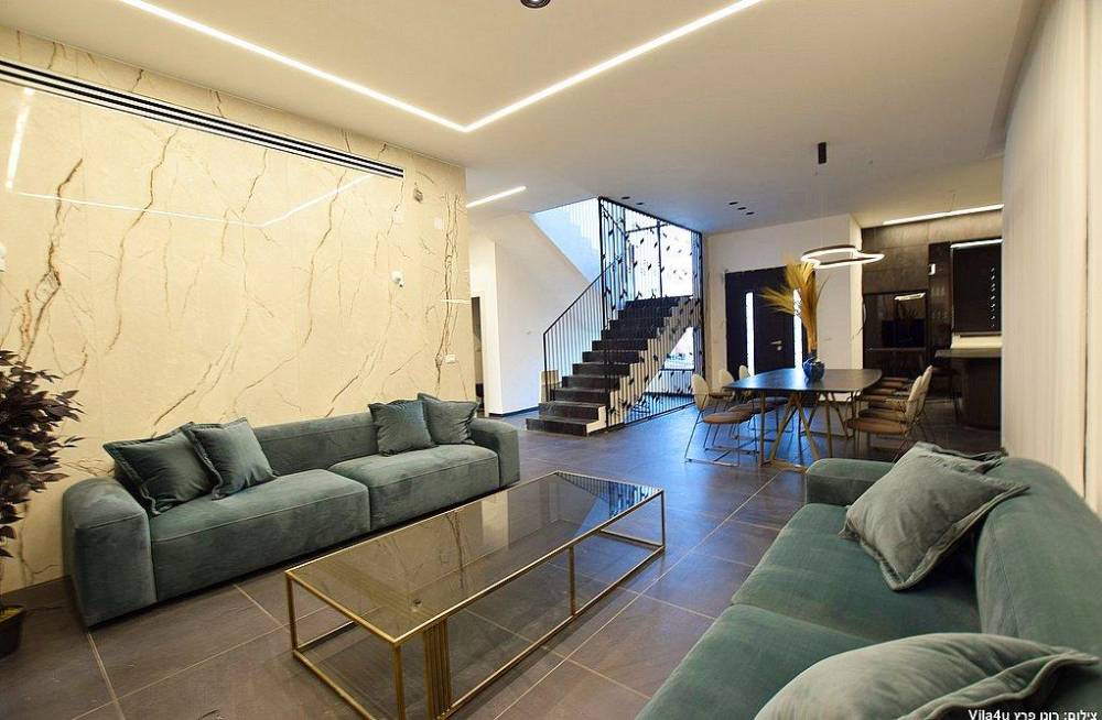 119595 פנים הוילה, וילה סיימון רויאל, וילה  ביערה וילות - Vila 4 U