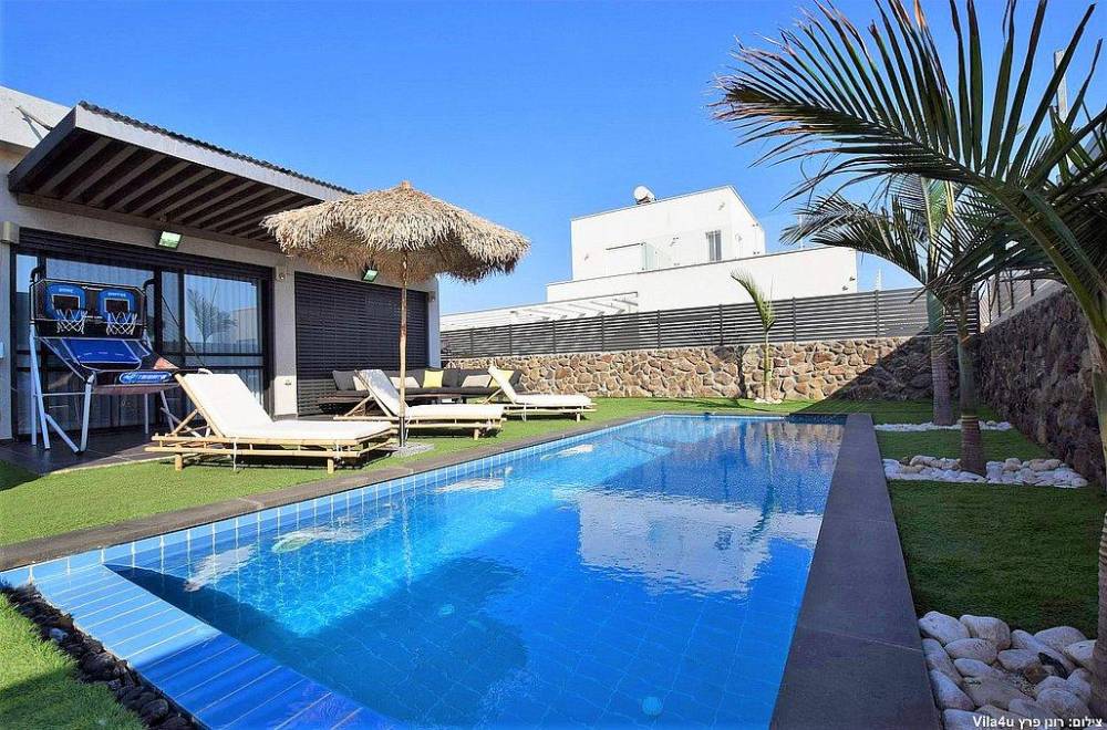 119985 המתחם החיצוני, וילה מליה - Villa Melia, וילה  בקצרין וילות - Vila 4 U