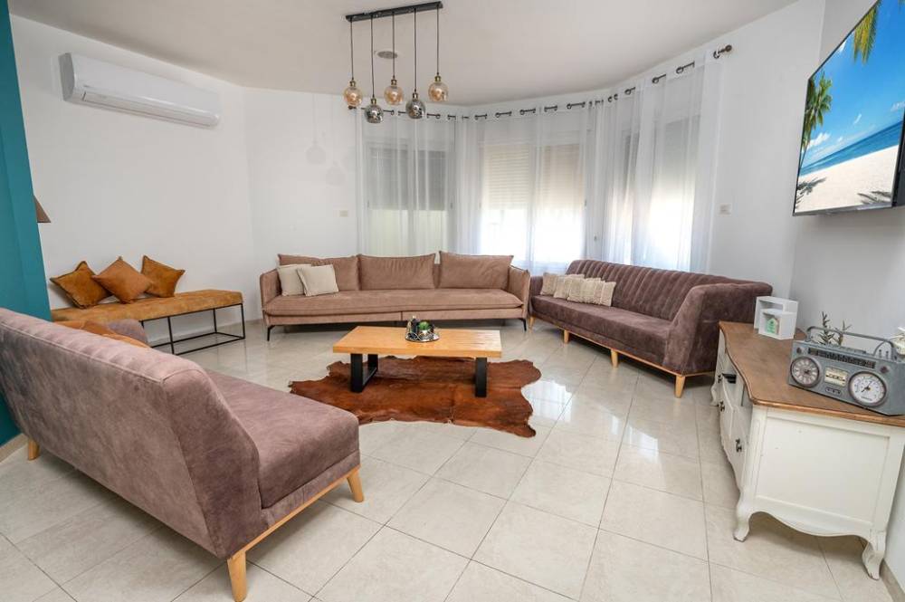 120705 המתחם הפנימי, וילה אריאל, וילה  בכפר ורדים וילות - Vila 4 U