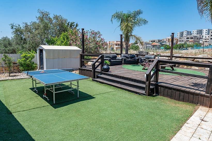 120728 המתחם החיצוני, וילה אריאל, וילה  בכפר ורדים וילות - Vila 4 U