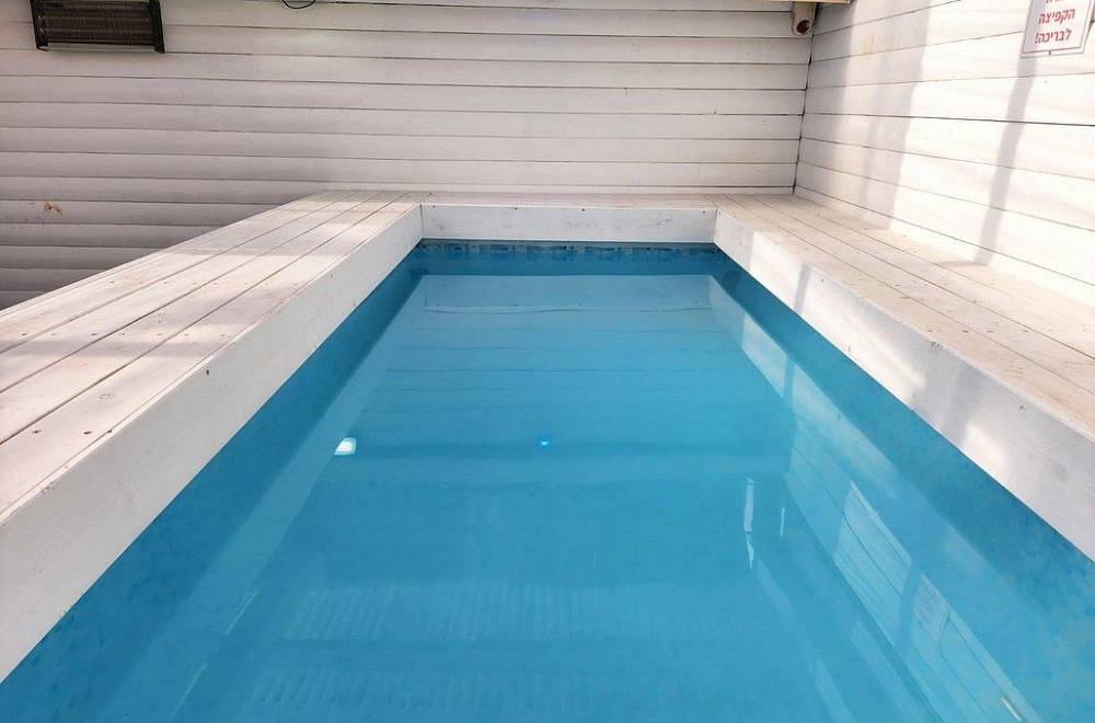 121154 המתחם החיצוני, ווין לופט, וילה  בנתניה וילות - Vila 4 U