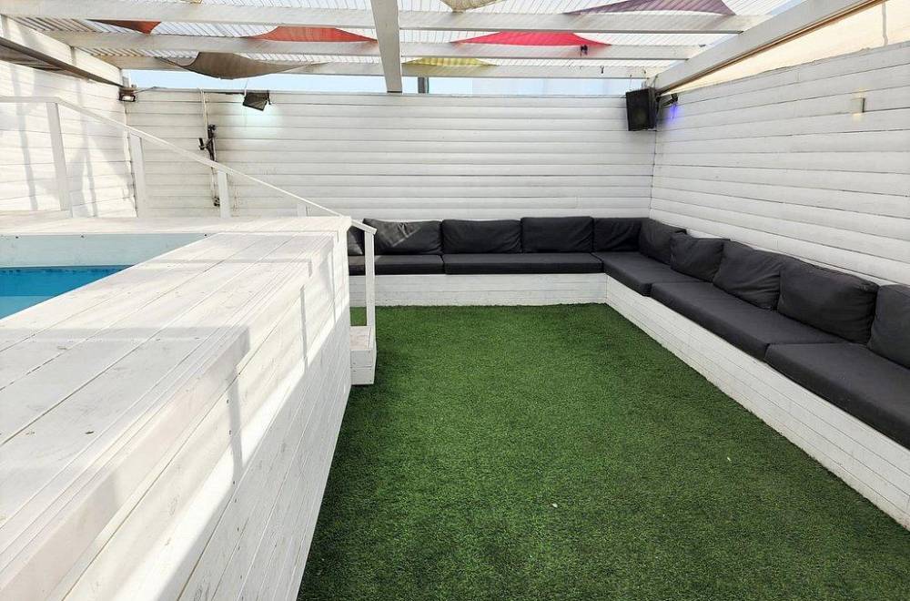 121164 המתחם החיצוני, ווין לופט, וילה  בנתניה וילות - Vila 4 U