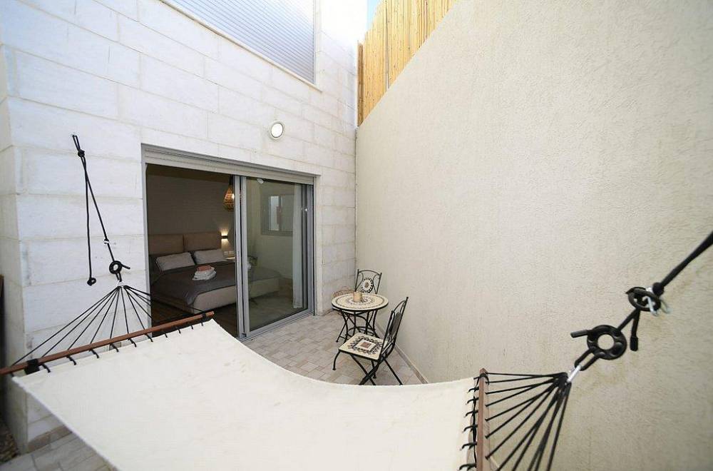 122397 המתחם החיצוני, לה בל בוטיק אילת, וילה  באילת וילות - Vila 4 U